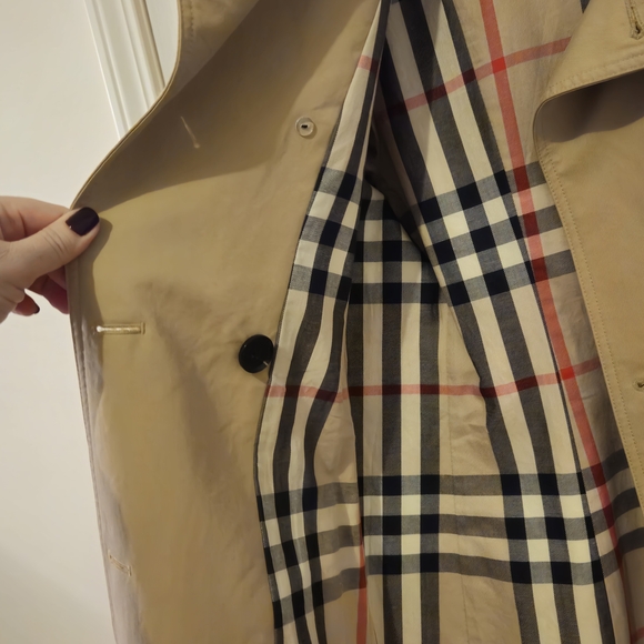 Burberry Tan and Black Plaid Lined Coat - Picture 6 of 16